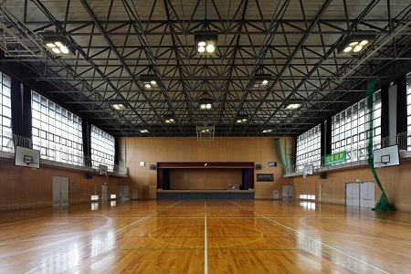 堺西高等学校体育館　	 内部（改修後前）